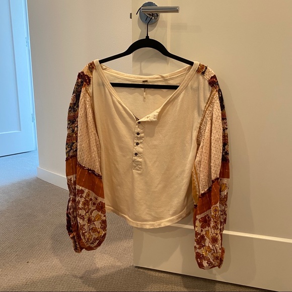 Free People Floral Balloon Sleeve Henley Top - Picture 2 of 4